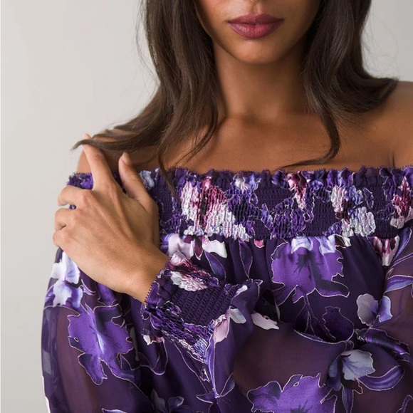 Silk Floral Burnout Off Shoulder Blouse - Picture 4 of 13